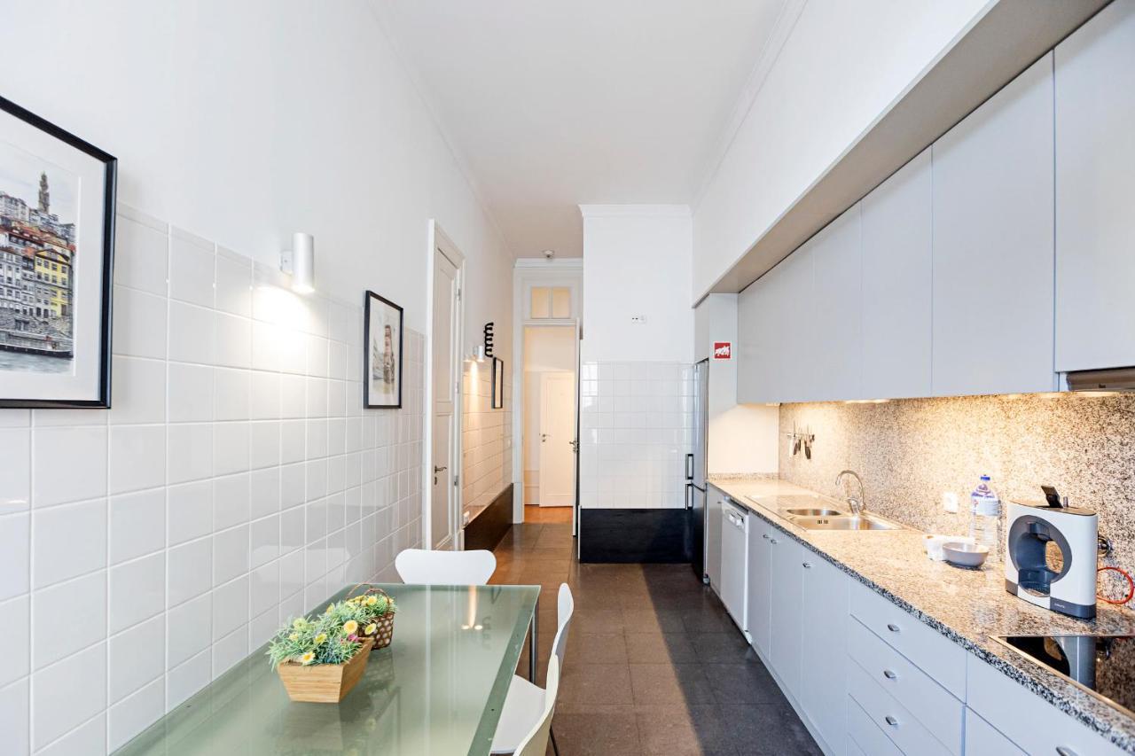 Lovelystay - Aurora Heights Apartment Porto Exterior photo